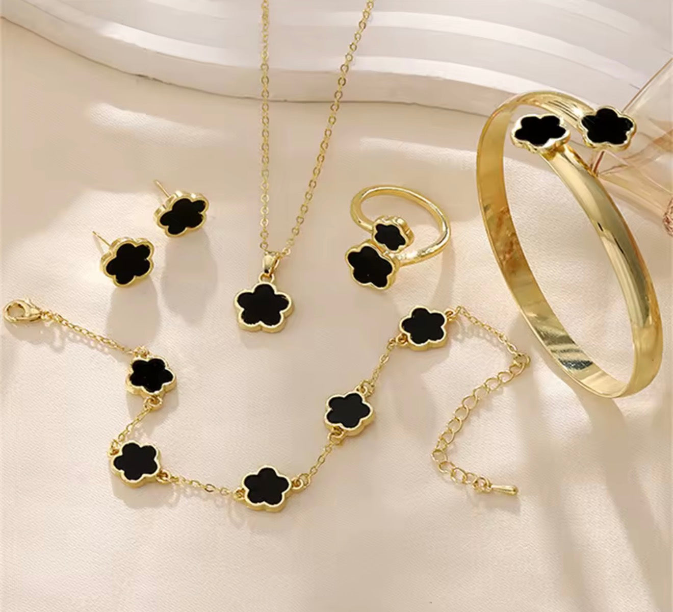 5pc Stainless Steel Clover Set